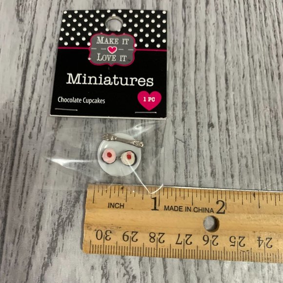 Make It Love It Miniatures Doll House Accessories Desserts Cupcakes Cake NWT - Picture 9 of 9